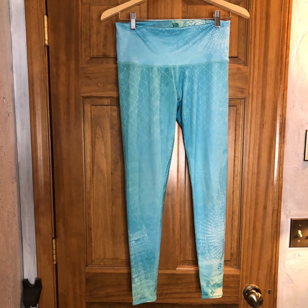 Teeki yoga pants